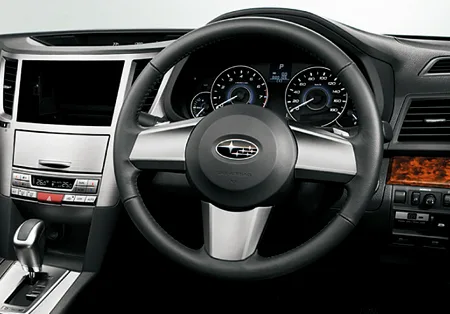 Subaru Legacy B4 2.5I L PACKAGE (BM9)