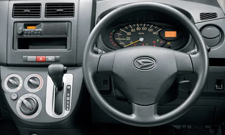 Daihatsu Mira TX (L275V)