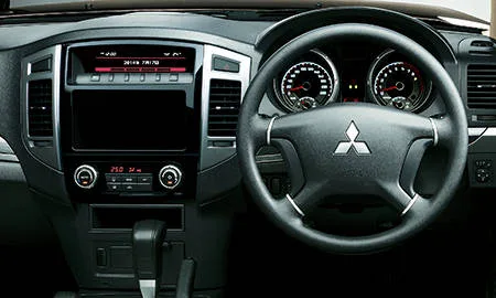 Mitsubishi Pajero SHORT VR-I (V83W)