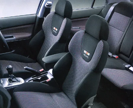 Mitsubishi Lancer Wagon RALLI ART (CS5W)