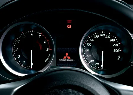 Mitsubishi Lancer RS EVOLUTION X (CZ4A)