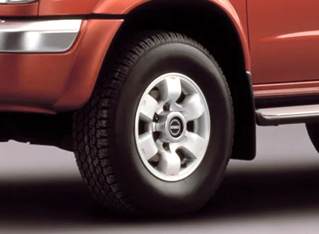 Nissan Datsun Pick UP DOUBLE CAB AX (LRMD22)