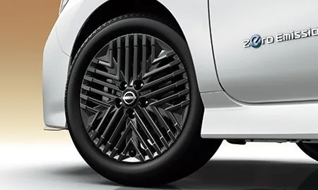 Nissan Leaf X V SELECTION 90TH ANNIVERSARY (ZE1)