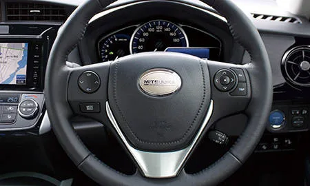 Mitsuoka Ryugi HYBRID (NKE165)