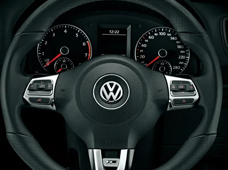 Volkswagen Scirocco R LINE (13CAV)