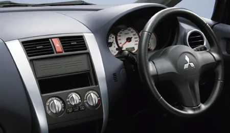 Mitsubishi Colt RALLIART VERSION R (Z27AG)