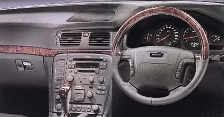 Volvo S80 2.4 (TB5244)