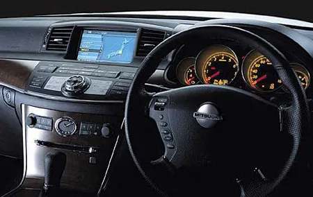 Mitsuoka Galue 350LX (PY50)
