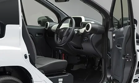 Toyota C Pod X (RMV12)