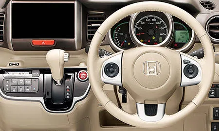 Honda Nbox Plus G TURBO L PACKAGE (JF2)