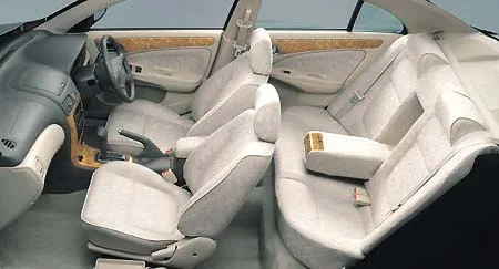 Nissan Bluebird Sylphy 15I (FG10)