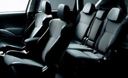 Mitsubishi Outlander ROADEST 30G (CW6W)