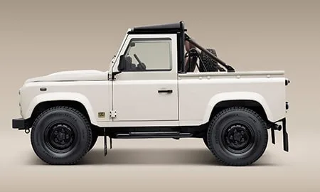 Land Rover Defender 90CLASSIC DEFENDER WORKS V8 MUROMACHI EDITION ()