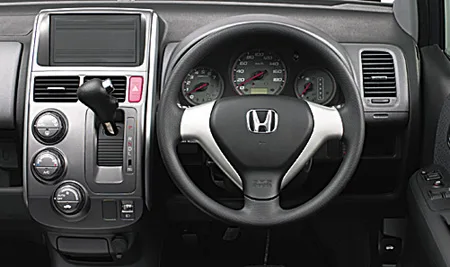 Honda Mobilio Spike AU (GK1)