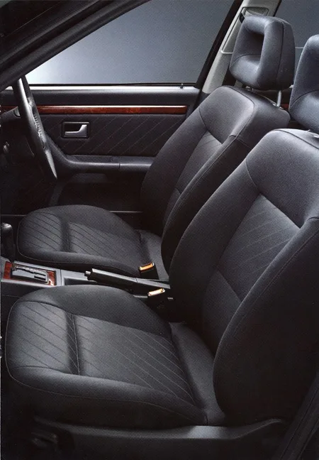 Audi 80 Avant 2.6E (8CABC)