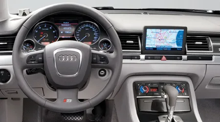Audi S8 BASE GRADE (4EBSMF)