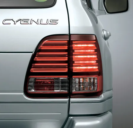 Toyota Land Cruiser 100 CYGNUS (UZJ100W)