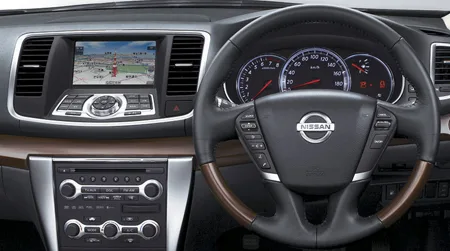 Nissan Teana 250XE FOUR (TNJ32)