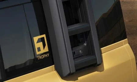 Land Rover Defender TROPHY EDITION CURATED FOR JAPAN (LE72WAB)