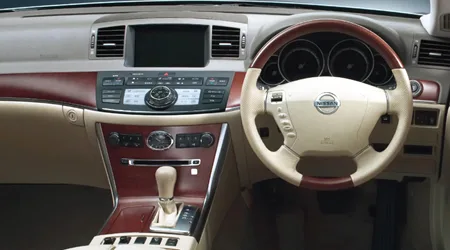 Nissan Fuga 350XV VIP (PY50)