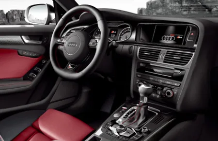 Audi S4 BASE GRADE (8KCGWF)