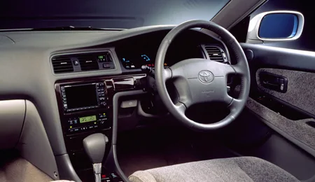Toyota Mark II GRANDE REGALIA (JZX100)