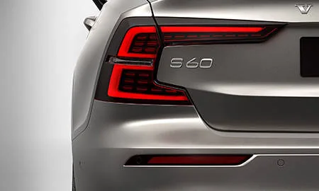 Volvo S60 T4 MOMENTUM (ZB420)