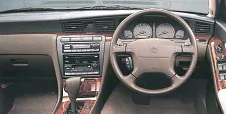 Nissan Laurel MEDALIST G (HC35)