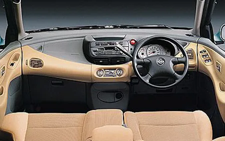 Nissan Tino 2.0G (HV10)