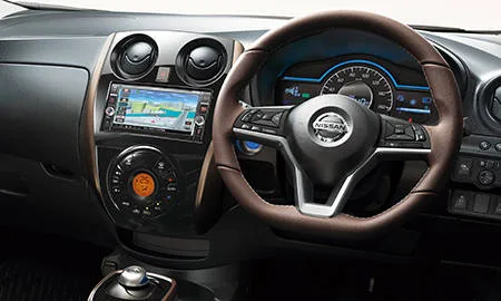 Nissan Note e-POWER MEDALIST (HE12)