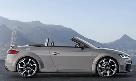 Audi TT RS Roadster BASE GRADE (FVDAZF)