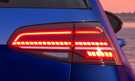 Volkswagen Golf R BASE GRADE (AUCJXF)