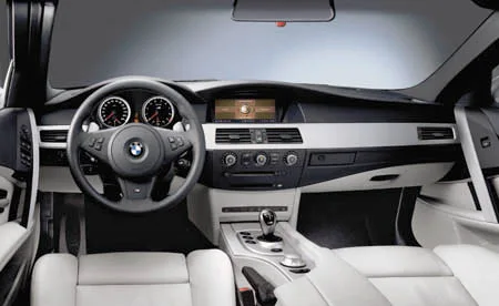 Bmw M5 базовая (NB50)