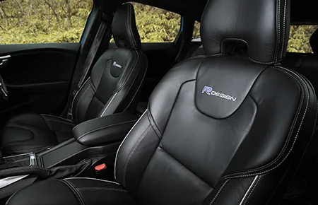 Volvo V40 T5 R-DESIGN (MB5204T)