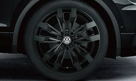 Volkswagen Tiguan TDI 4MOTION R LINE BLACK STYLE DYNAUDIO PACKAGE (5NDFGF)