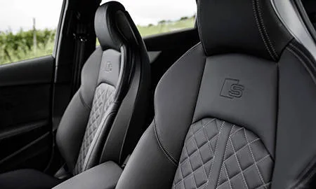 Audi S4 Avant BASE GRADE (8WCWGF)
