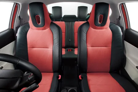 Toyota IQ130G MT GO LEATHER PACKAGE (NGJ10)