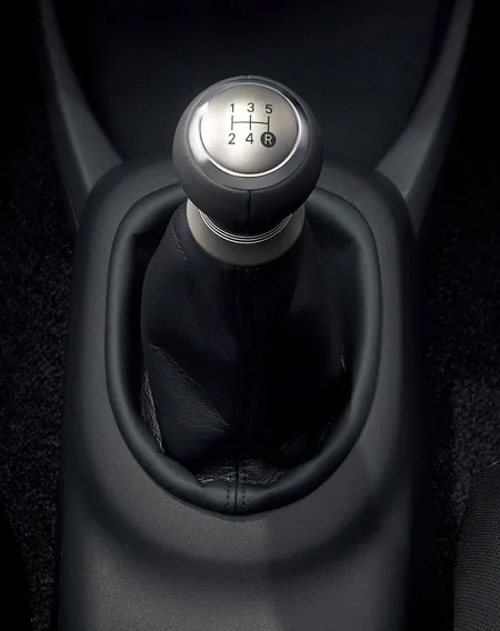 Toyota Vitz U (SCP90)