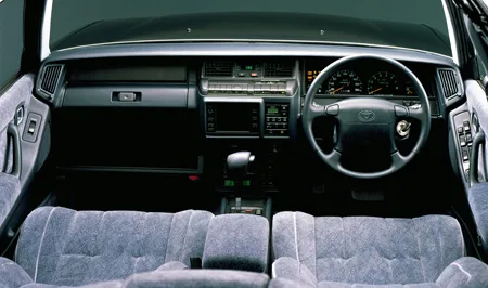 Toyota Crown SUPER SALOON EXTRA (GS131H)