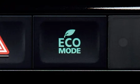 Mitsubishi Outlander Phev G PREMIUM PACKAGE (GG2W)