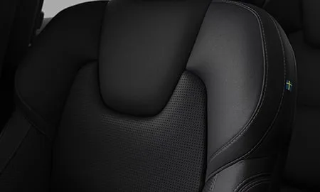 Volvo XC60 ULTRA T6 AWD PLUGIN HYBRID BLACK EDITION (UB420XCP2A)
