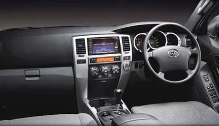 Toyota Hilux Surf SSR-X (RZN215W)