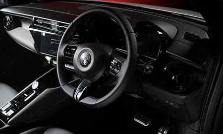 Alfa Romeo Junior IBRIDA EDIZIONE BIANCO (FH1AR / FH1ARM)