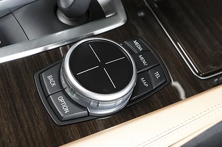 Bmw 7 Series 740i (YA30 / YE30)
