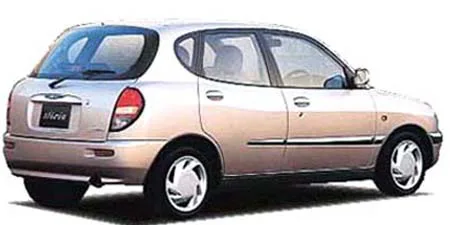 Daihatsu Storia TOURING (M111S)