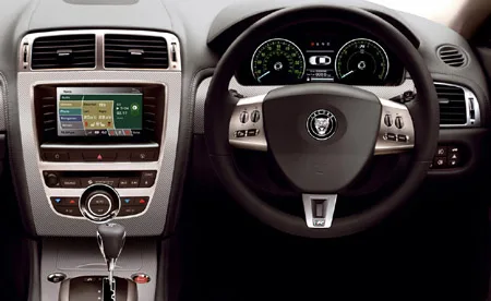 Jaguar XK R COUPE (J439A)
