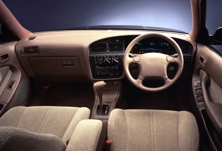 Toyota Vista ETOILE (SV32)
