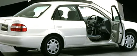 Toyota Corolla DX (EE111)