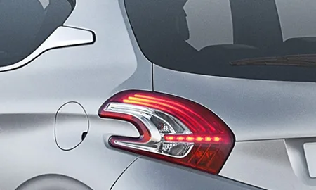 Peugeot 208 PREMIUM (A95F01)