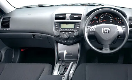 Honda Accord Wagon 24T (CM3)